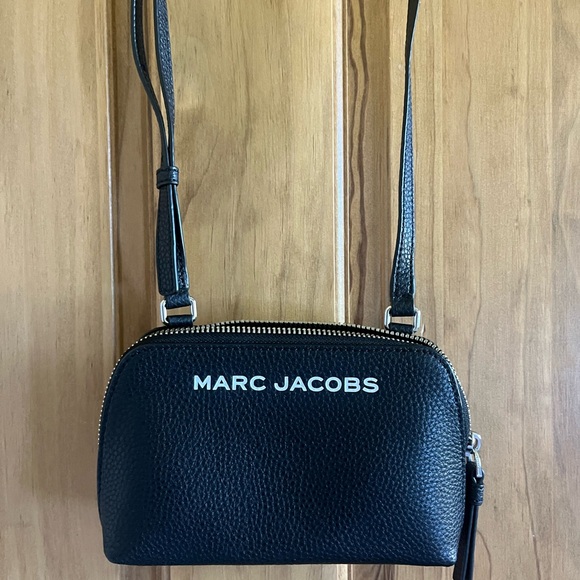 Marc Jacobs Black Crossbody Bag - Picture 3 of 3
